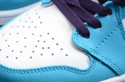 Jordan 554724-415  Mid 1 554724-415 Hornets 0705